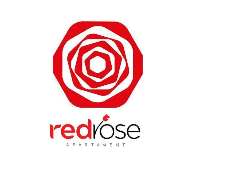 Red Rose Apartament -Parking -Taras- Faktura Vat เคียลเซ ภายนอก รูปภาพ
